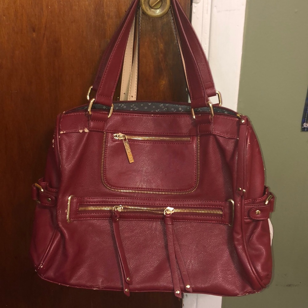 🥳 Olivia and joy red purse